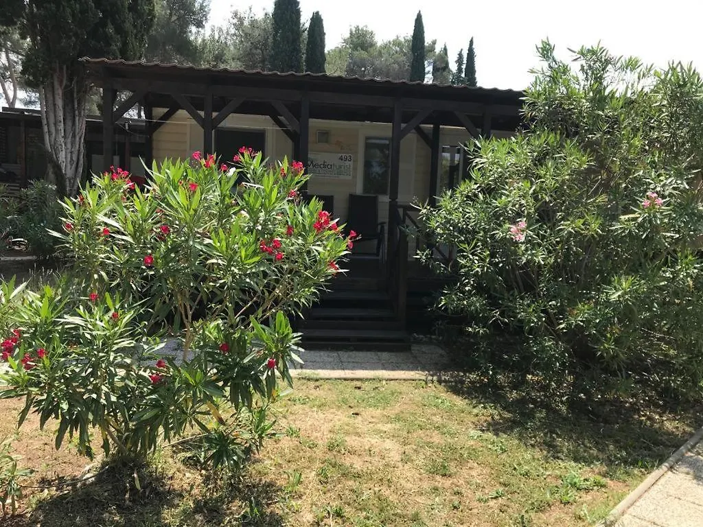 Camping Media Mobile Homes In Brioni Sunny Camping PUY 홀리데이파크