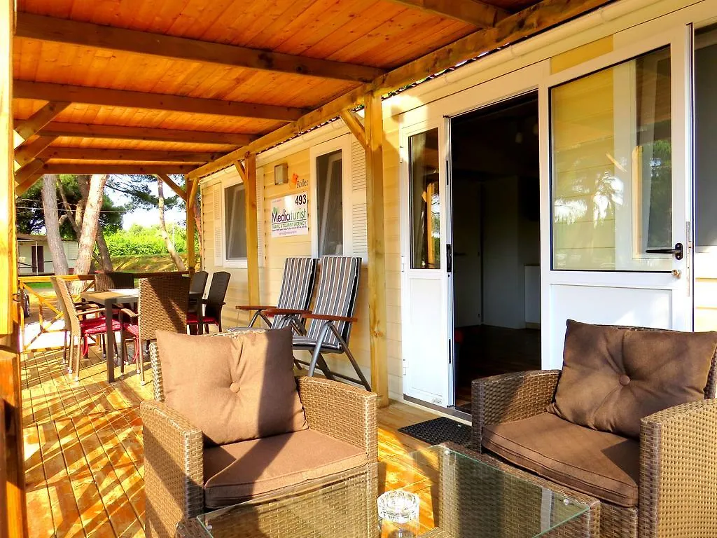 Camping Media Mobile Homes In Brioni Sunny Camping PUY 2*,