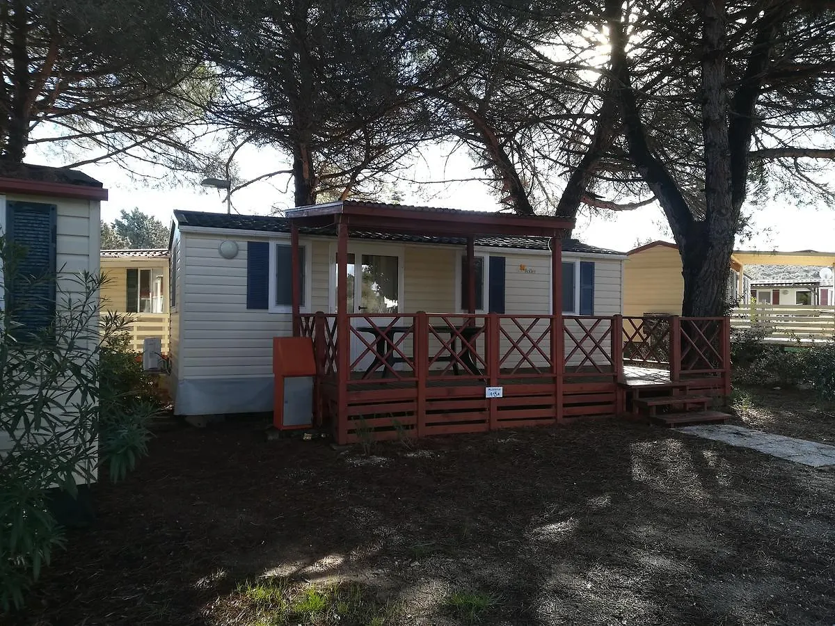 Camping Media Mobile Homes In Brioni Sunny Camping PUY 홀리데이파크