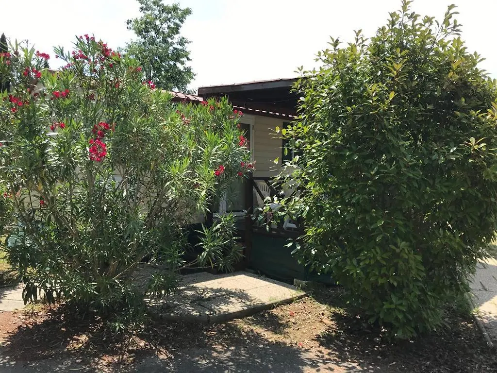 Camping Media Mobile Homes In Brioni Sunny Camping Pula 2*,  Croatia