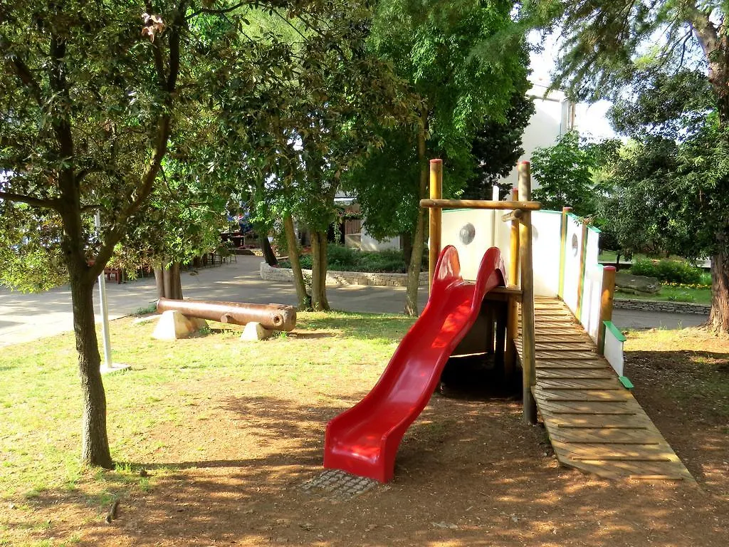 Camping Media Mobile Homes In Brioni Sunny Camping Pula Croatia