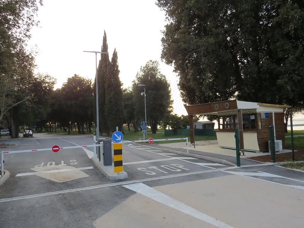 Camping Media Mobile Homes In Brioni Sunny Camping Pula 2*,