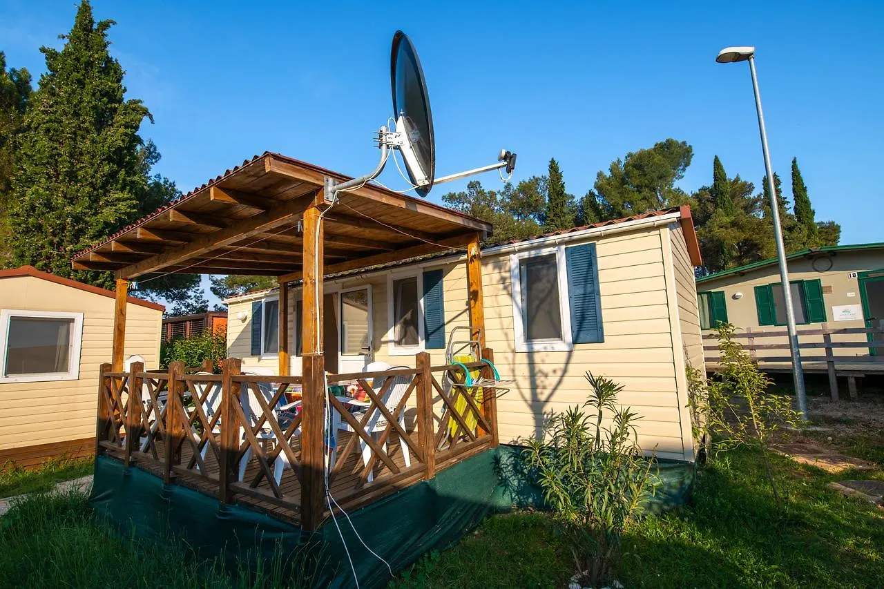 Camping Media Mobile Homes In Brioni Sunny Camping Pula 2*,  Croatia