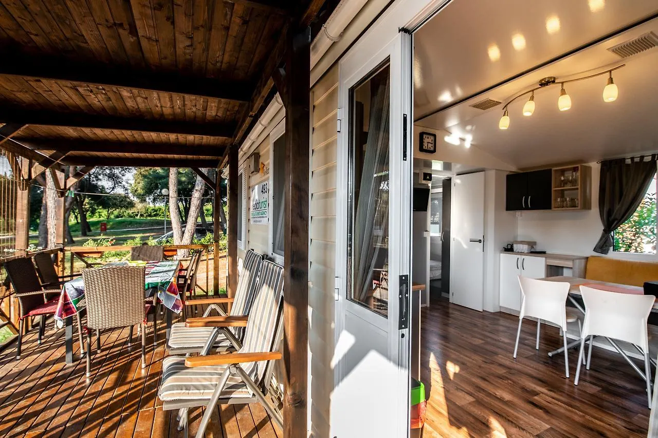 Camping Media Mobile Homes In Brioni Sunny Camping Pula 2*,  Croatia